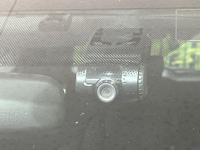 Toyota Prius α 6