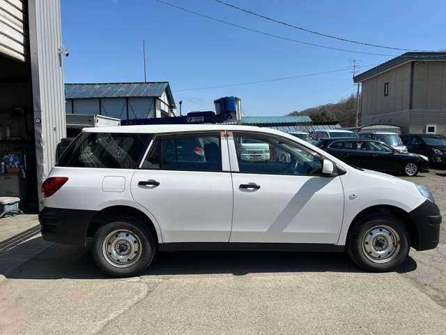 Nissan AD 6