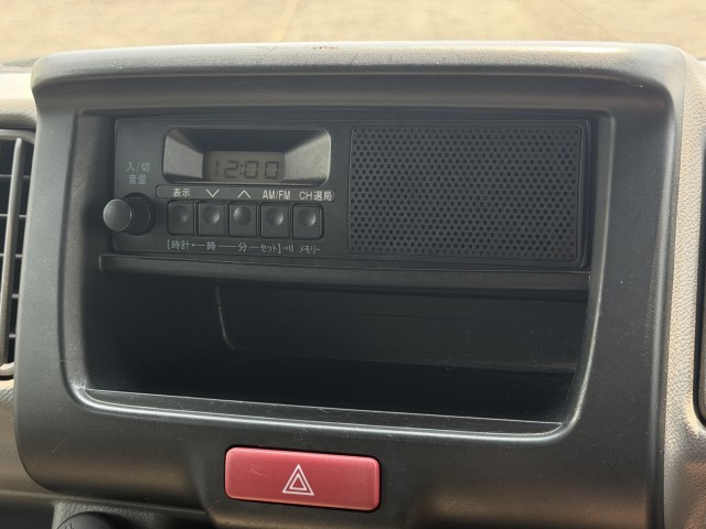 Nissan NV100 Clipper 7