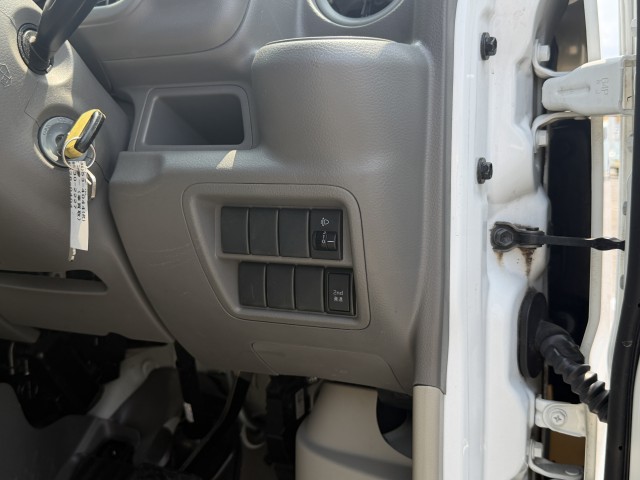 Nissan NV100 Clipper 8