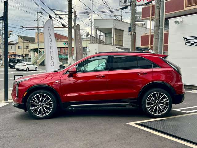 Cadillac XT4 12