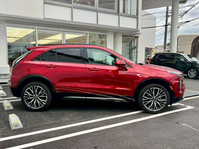 Cadillac XT4 6