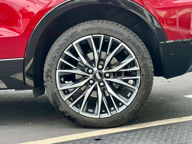 Cadillac XT4 10