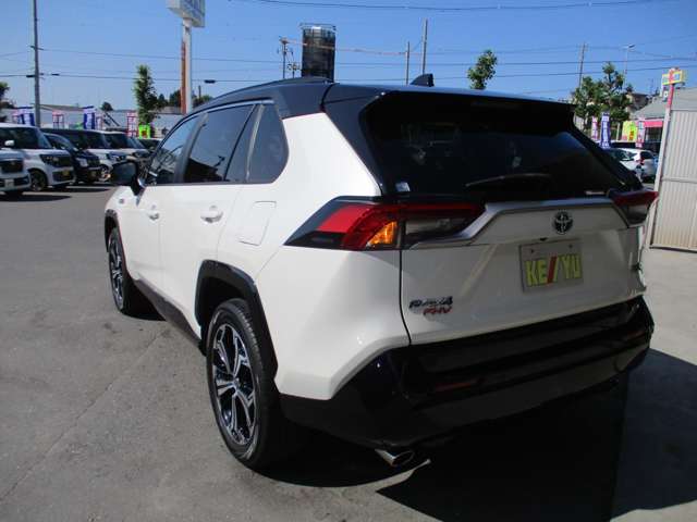 Toyota RAV4 PHV 11