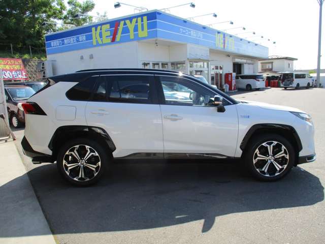 Toyota RAV4 PHV 12