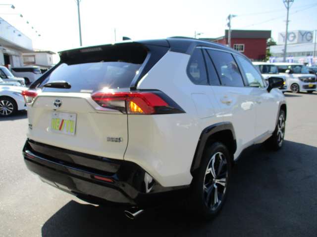 Toyota RAV4 PHV 6