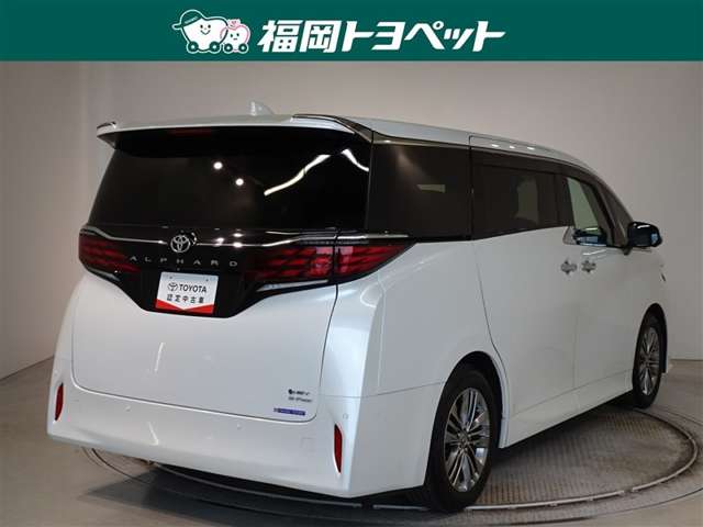 Toyota Alphard 3
