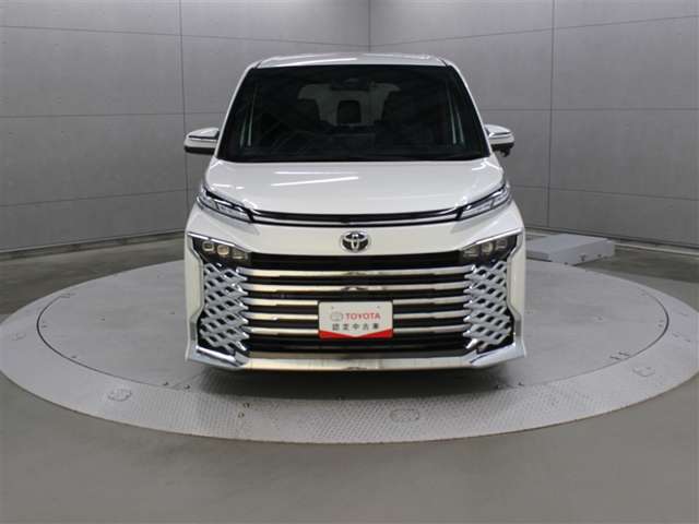 Toyota Voxy 7