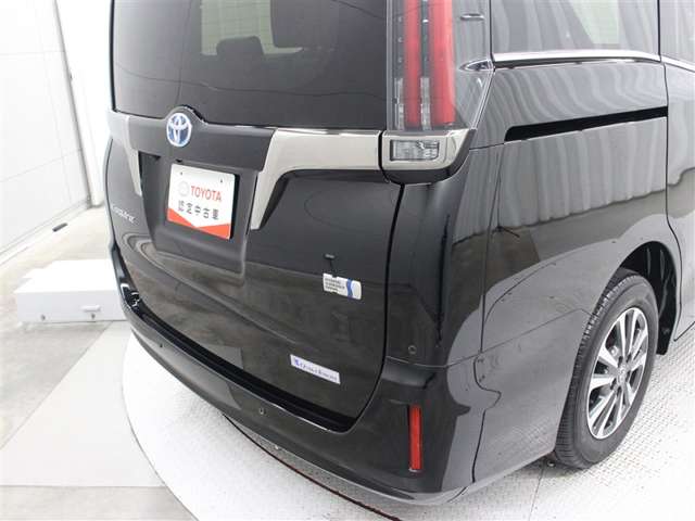 Toyota Esquire 8