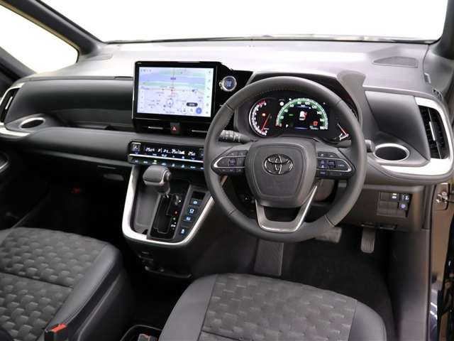 Toyota Voxy 5