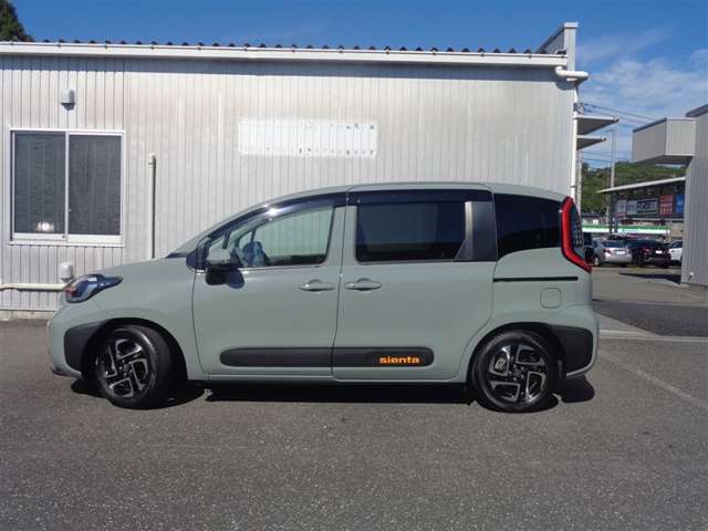 Toyota Sienta 3