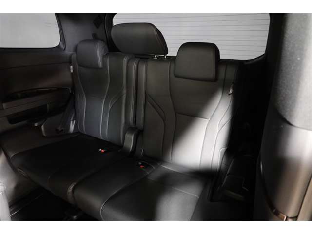 Toyota Alphard 8