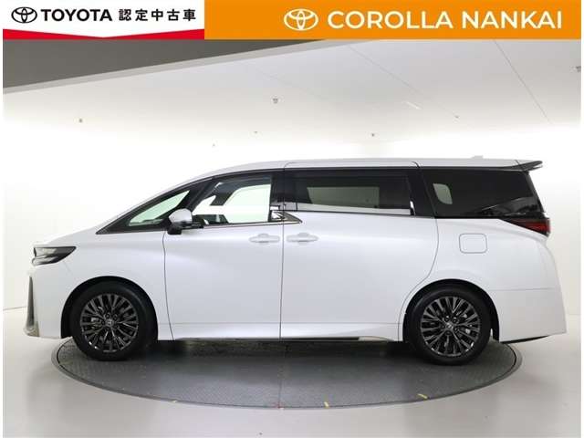 Toyota Vellfire 5