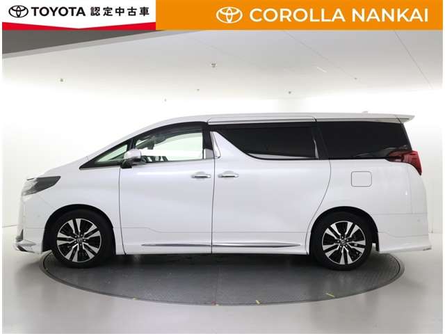 Toyota Alphard 5