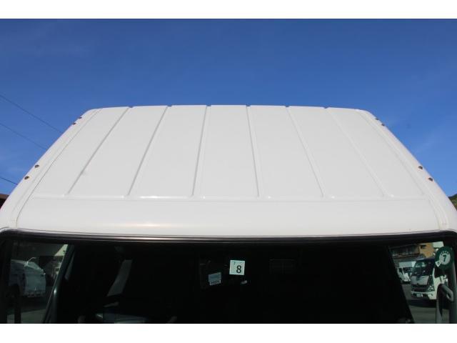 Mitsubishi Fuso Canter 7