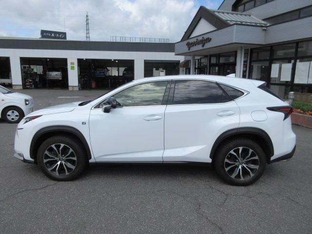 Lexus NX 7