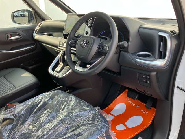Toyota Noah 9