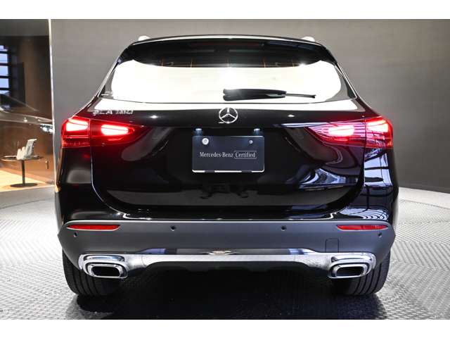 Mercedes-Benz GLA-Class 6