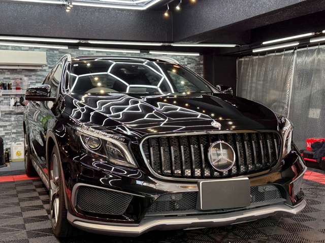 Mercedes-Benz GLA-Class 11