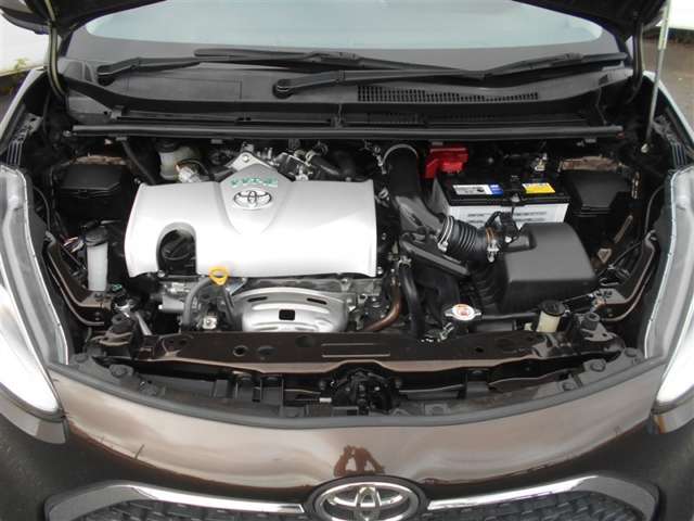 Toyota Sienta 9