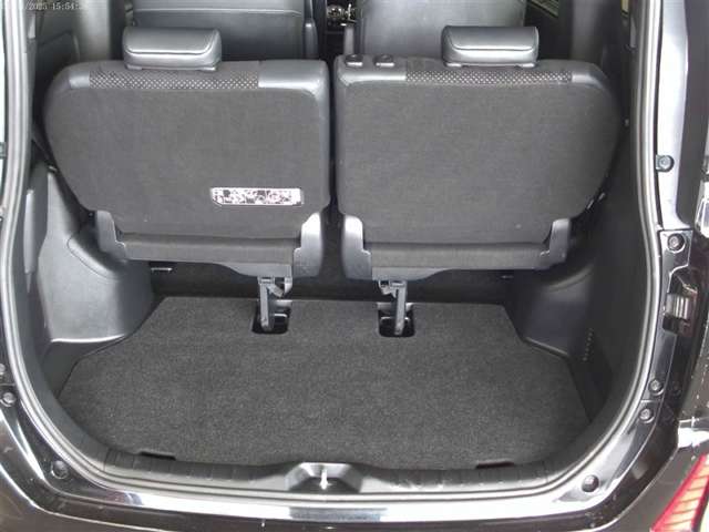 Toyota Voxy 7