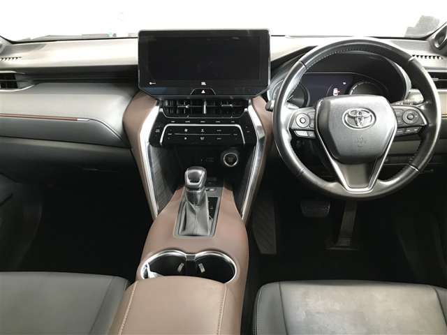 Toyota Harrier 10