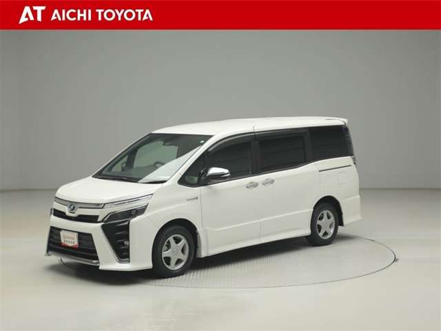 Toyota Voxy 2