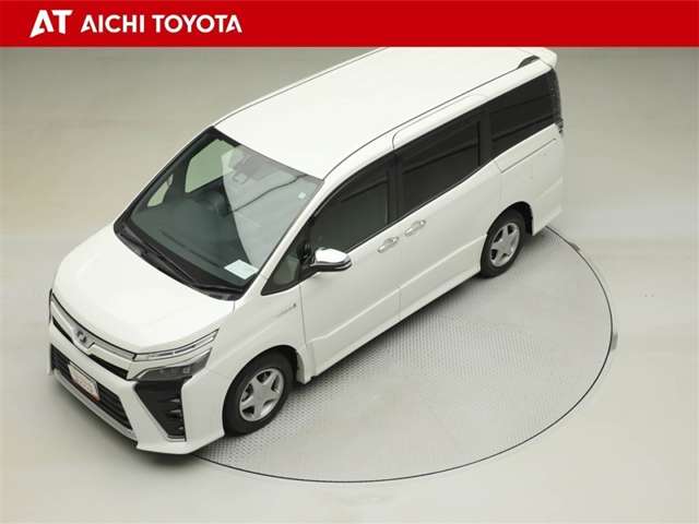 Toyota Voxy 10
