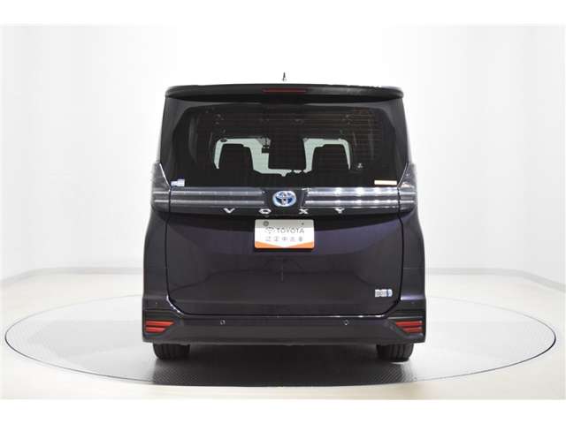 Toyota Voxy 5