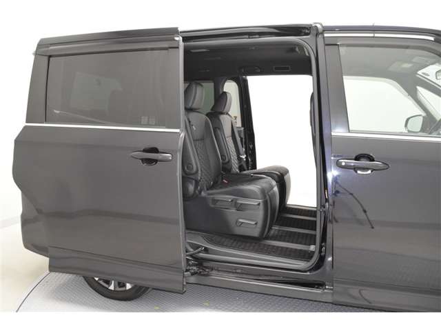 Toyota Voxy 10