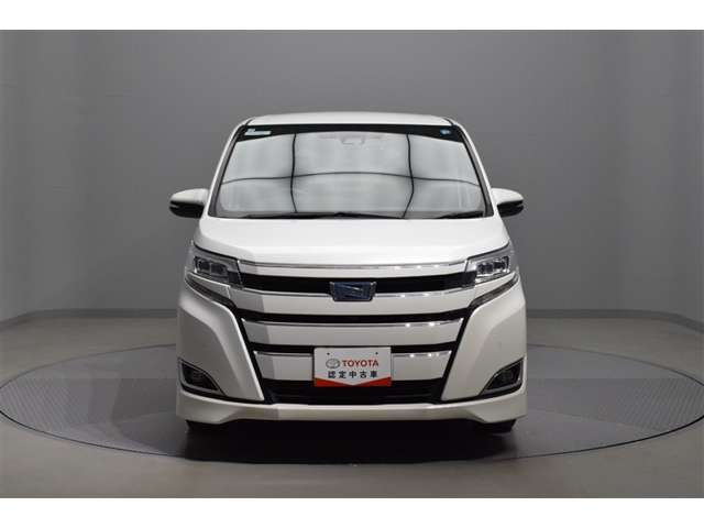Toyota Noah 8