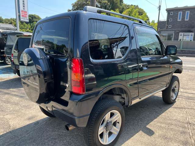 Suzuki Jimny 6
