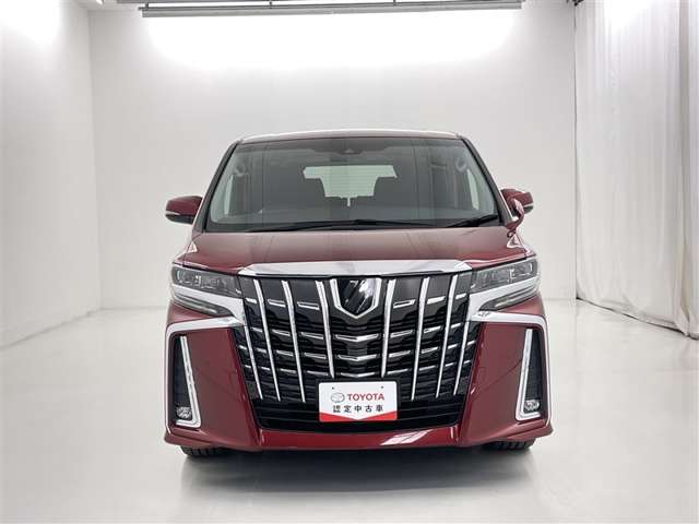 Toyota Alphard 4