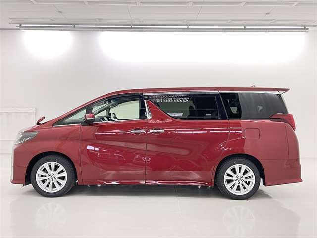 Toyota Alphard 5