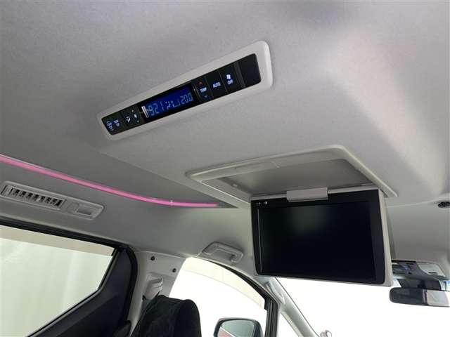 Toyota Alphard 10