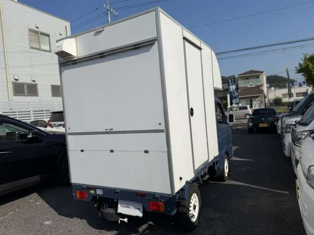 Nissan NT100 Clipper 3