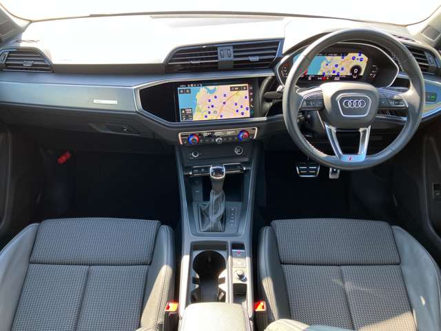 Audi Q3 5