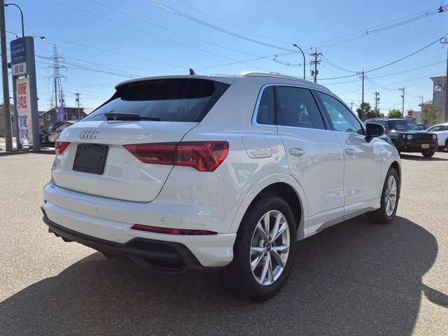 Audi Q3 6