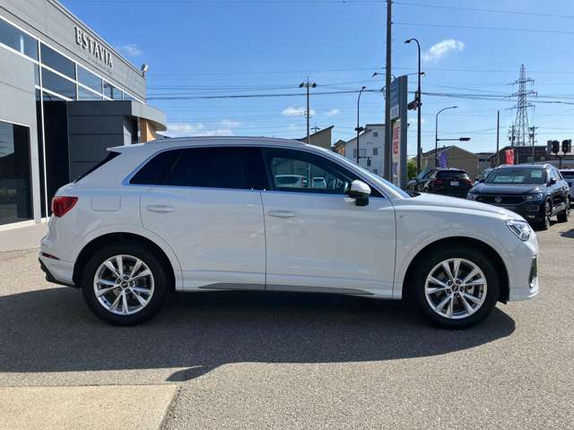 Audi Q3 9