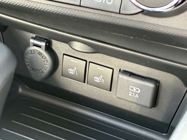 Daihatsu Rocky 4
