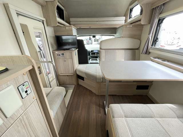 Toyota Camroad 6