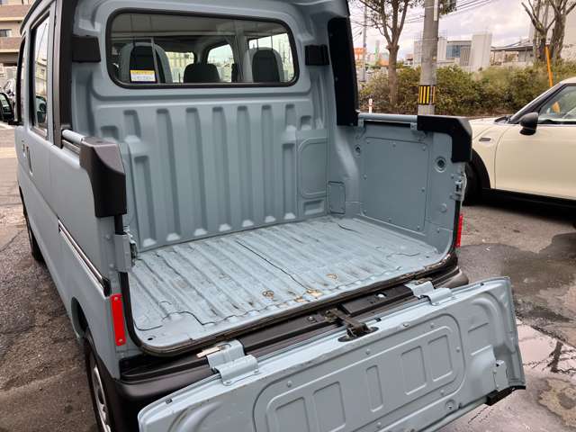 Daihatsu Hijet Deck Van 5