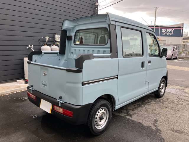Daihatsu Hijet Deck Van 6
