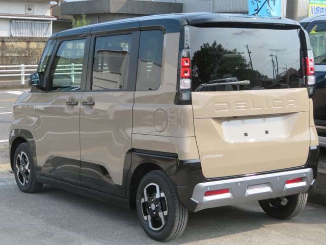 Mitsubishi Delica Mini 5