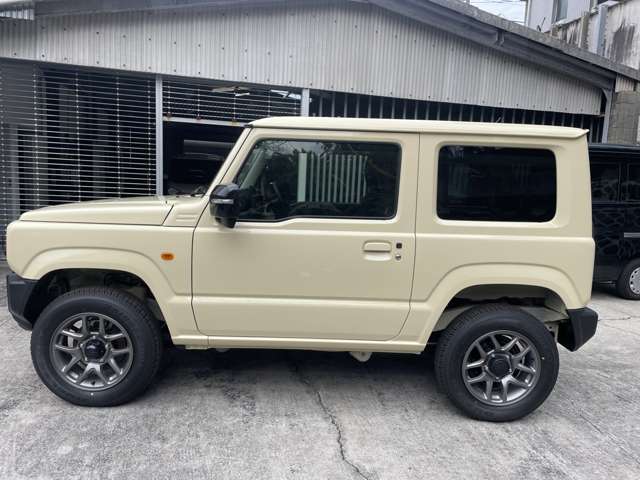 Suzuki Jimny 3