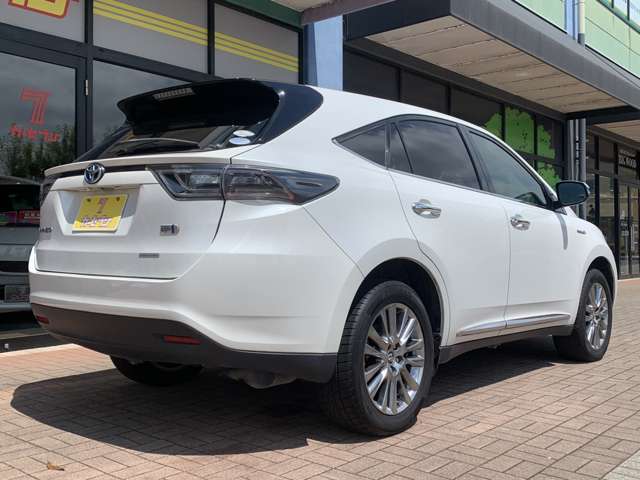 Toyota Harrier 5