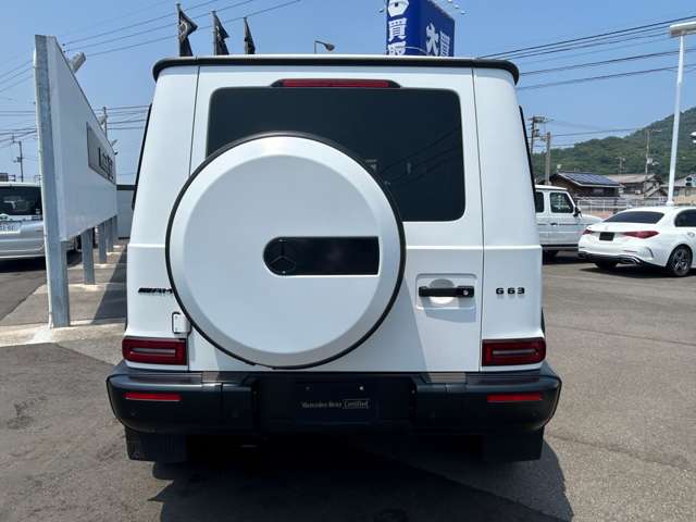 Mercedes-Benz G-Class 9