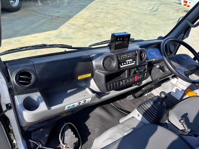 Hino Dutro 7