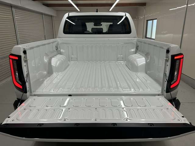 Toyota Hilux 12