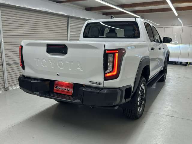Toyota Hilux 7